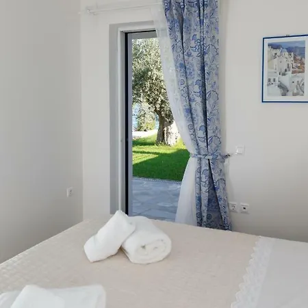 Into The Blue Arkadiko Chorio