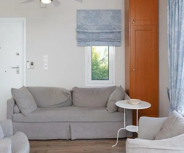 Into The Blue * Arkadiko Chorio