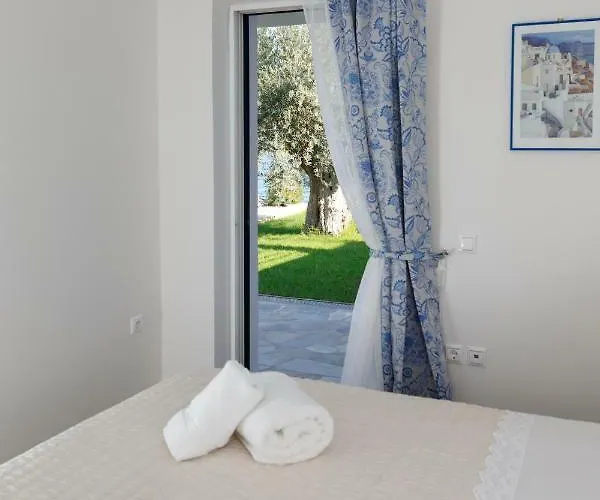 Into The Blue Arkadiko Chorio