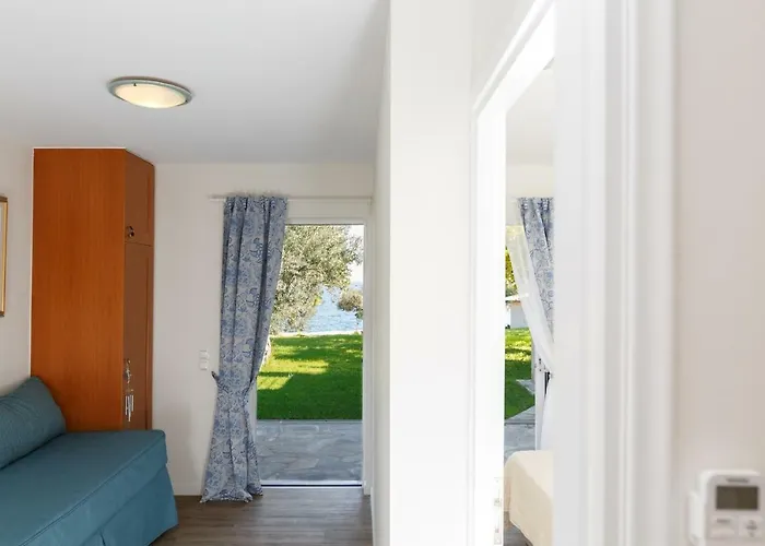 Into The Blue Arkadiko Chorio